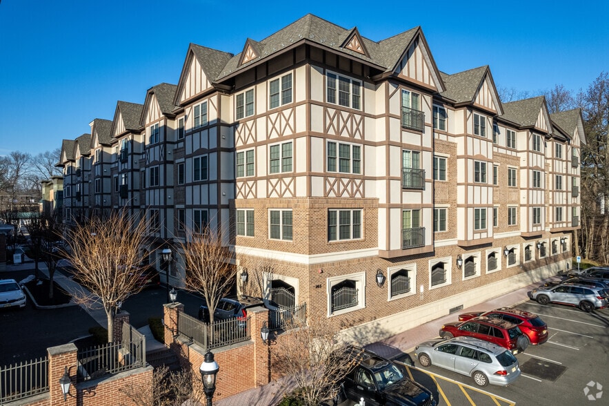 More Photos Of 200 South Ave E, Cranford Storefront Retail Office For Lease