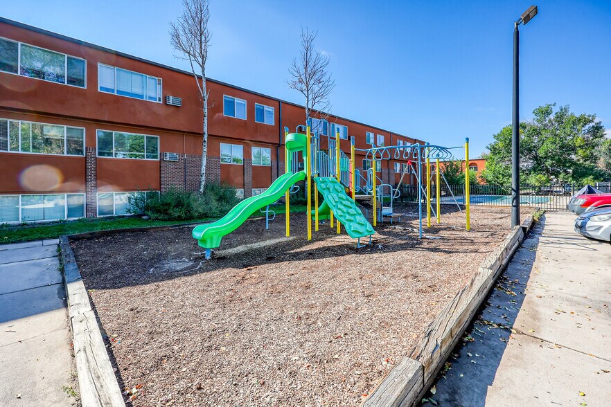 More Photos Of 568 Marquette Dr, Colorado Springs Apartments For Sale