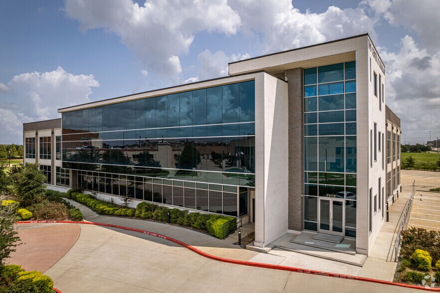 More Photos Of 7619 Branford Pl, Sugar Land Medical For Lease
