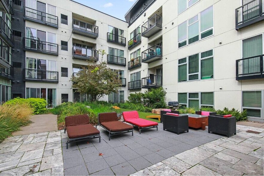 More Photos Of 2922 Aldrich Ave S, Minneapolis Apartments For Lease