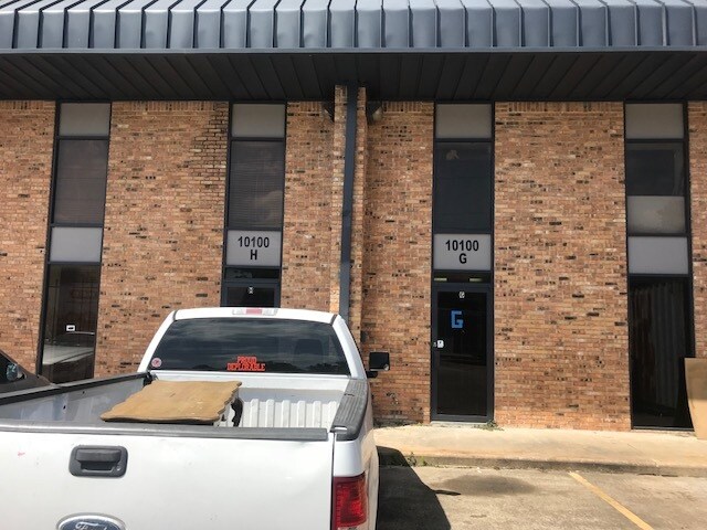 More Photos Of 10100 Clay Rd, Houston Manufacturing For Lease