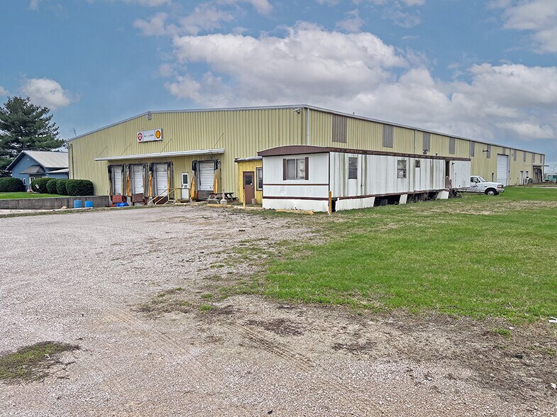 More Photos Of 1304 Woodlawn Rd, Lincoln Warehouse For Lease