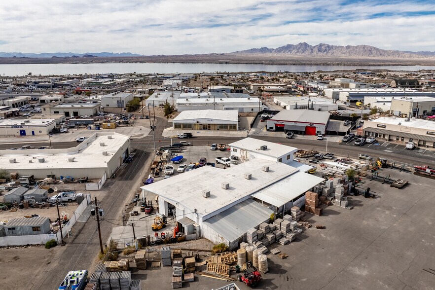 More Photos Of 1850 Commander Dr, Lake Havasu City Freestanding For Sale