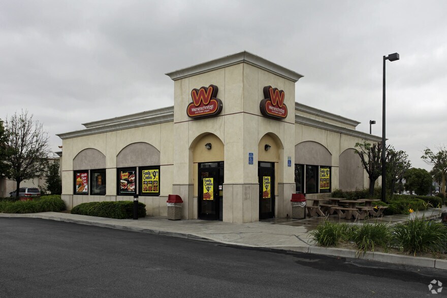 More Photos Of 4605 E 4th St, Ontario Fast Food For Sale