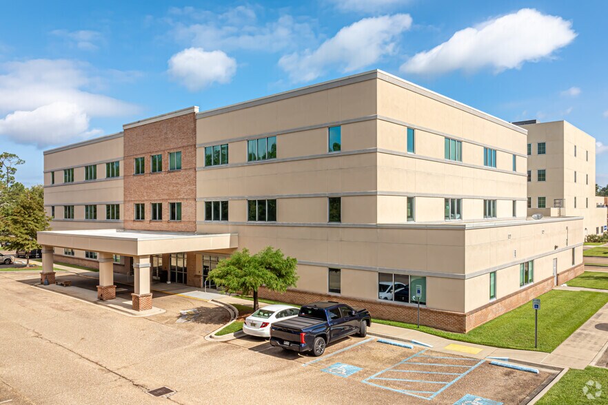 Primary Photo Of 64026 Highway 434, Lacombe Medical For Lease