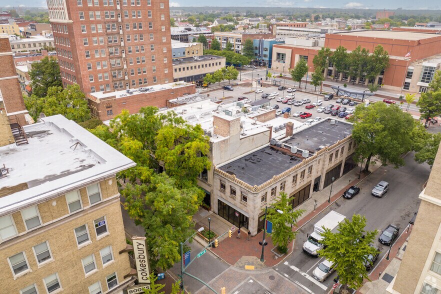 More Photos Of 424 E Grace St, Richmond Bank For Lease