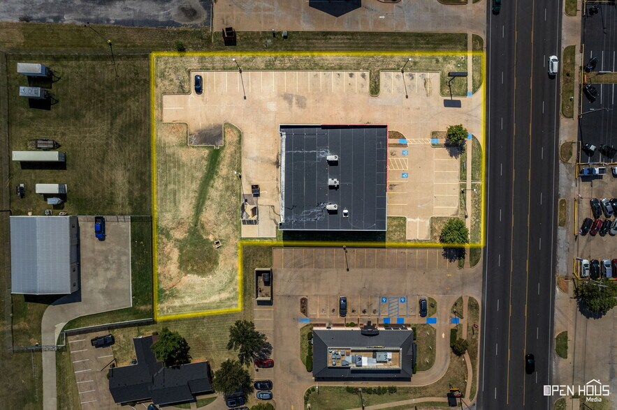 More Photos Of 4205 Old Jacksboro Hwy, Wichita Falls Freestanding For Sale