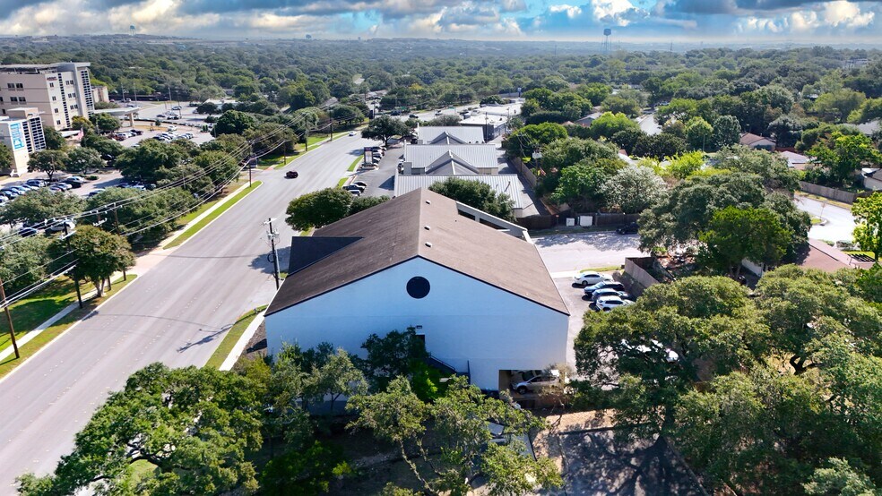 More Photos Of 12501 Judson Rd, San Antonio Medical For Lease