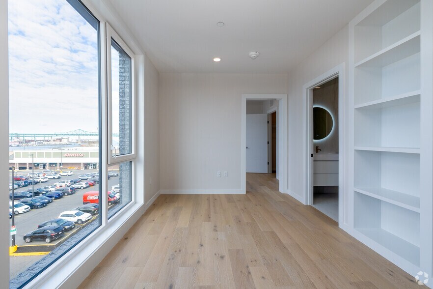 More Photos Of 215 Border St, East Boston Apartments For Lease