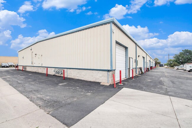 More Photos Of 1000 E 73rd Ave, Denver Warehouse For Lease