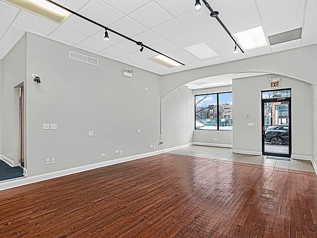 More Photos Of 2249 W Irving Park Rd, Chicago Apartments For Sale