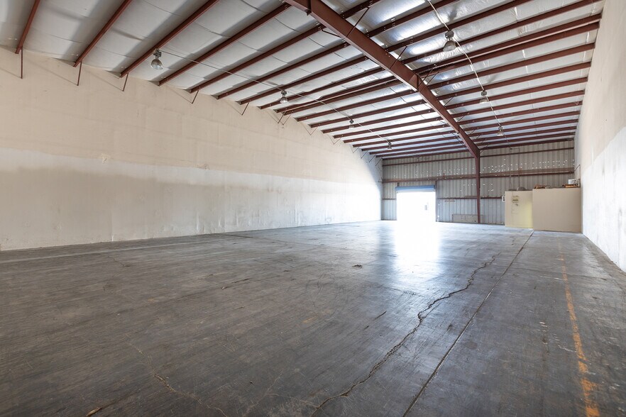 More Photos Of 120 W Cole Rd, Calexico Industrial For Lease