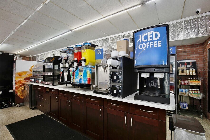 More Photos Of 2581 Sun Acres Blvd, Auburndale Convenience Store For Sale