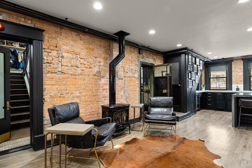 More Photos Of 30-50 2nd St E, Kalispell Office Residential For Sale