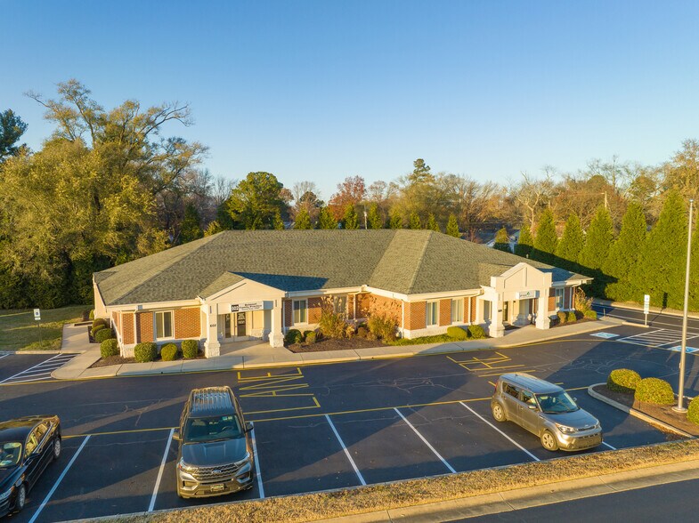More Photos Of 1346 Belmont Ave, Salisbury Office For Lease