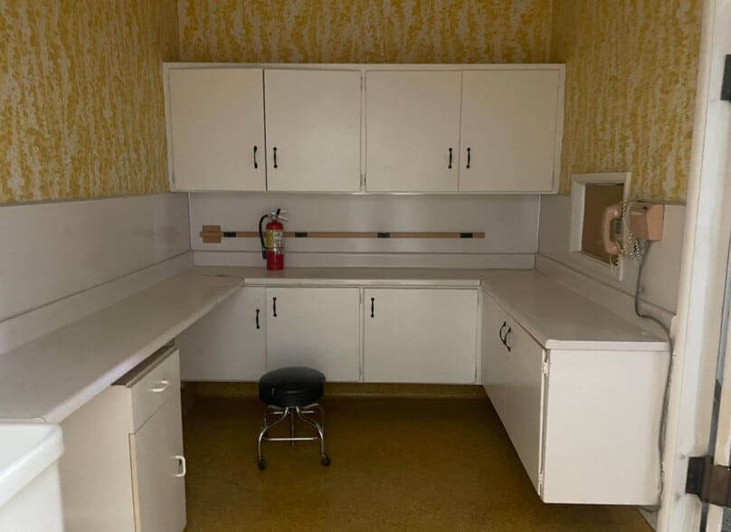 More Photos Of 1305 Vegas Valley Dr, Las Vegas Unknown For Lease