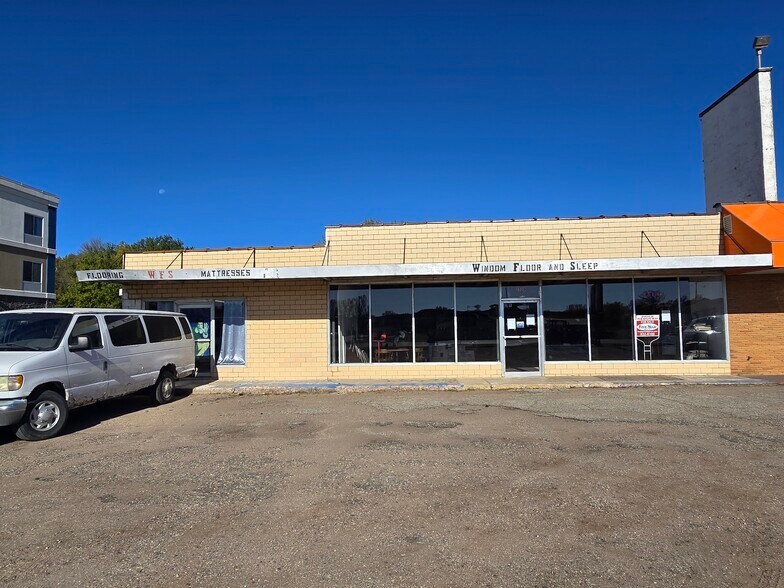 Primary Photo Of 2320 MN-60 Hwy, Windom General Retail For Sale