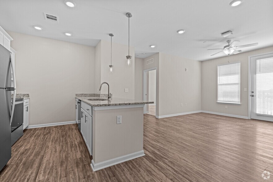 More Photos Of 3061 Godwin Blvd, Suffolk Apartments For Lease