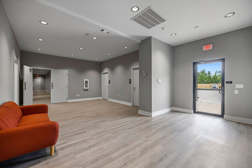 More Photos Of 44530 Hood Rd, Hammond Industrial For Sale