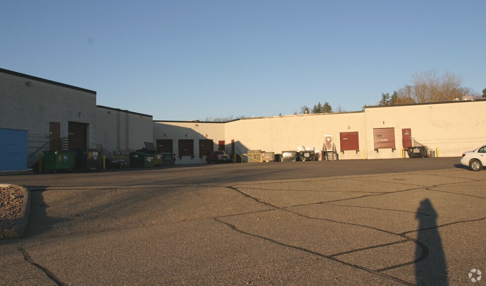 More Photos Of 10025 Valley View Rd, Eden Prairie Research And Development For Lease