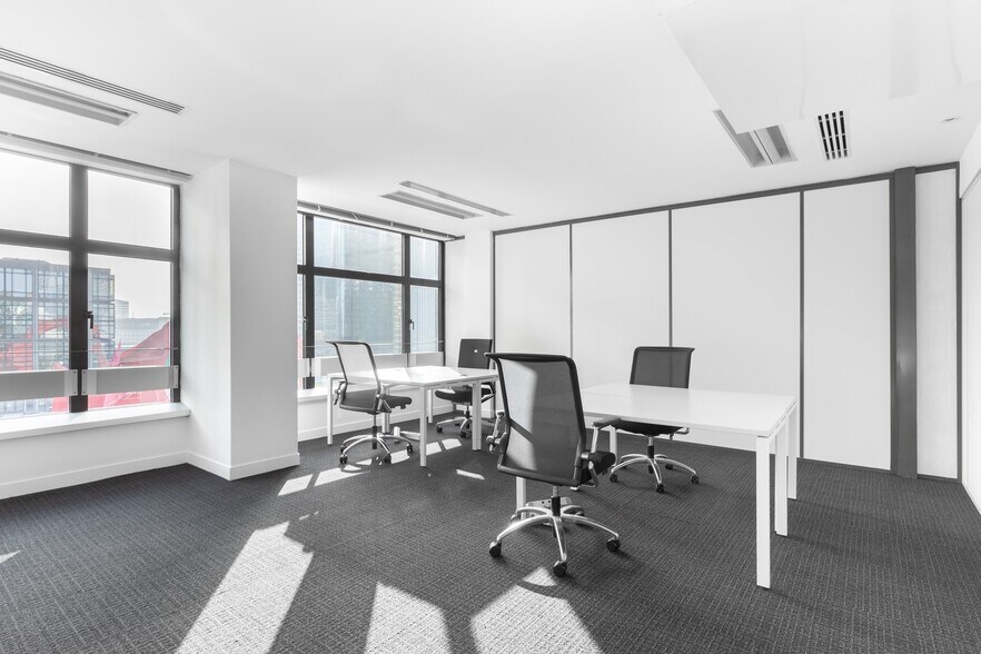 More Photos Of 6840 Fort Dent Way, Tukwila Coworking Space
