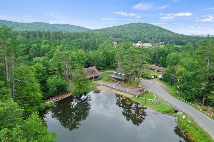 More Photos Of 746 Howe Rd, Lake Luzerne Hotel For Sale