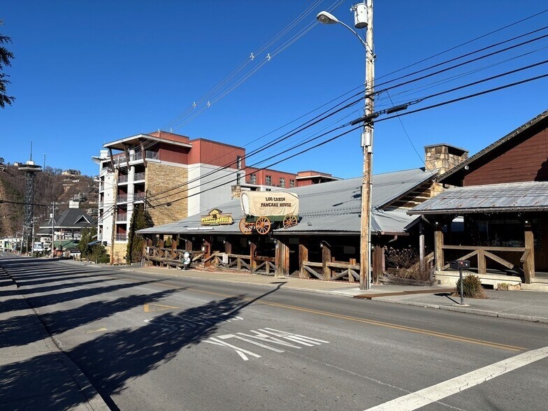 More Photos Of Historic Nature Trail, Gatlinburg Restaurant For Sale