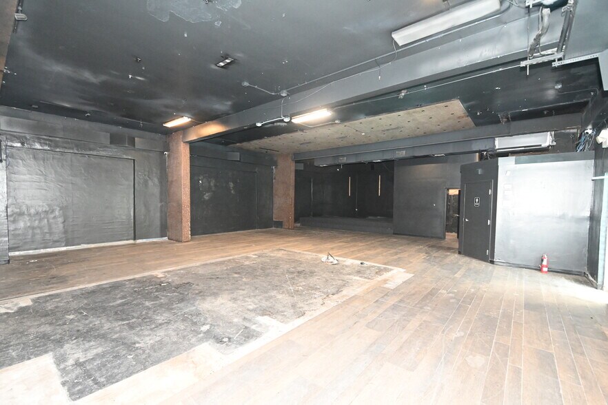 More Photos Of 47 W Amelia St, Orlando Bar For Sale