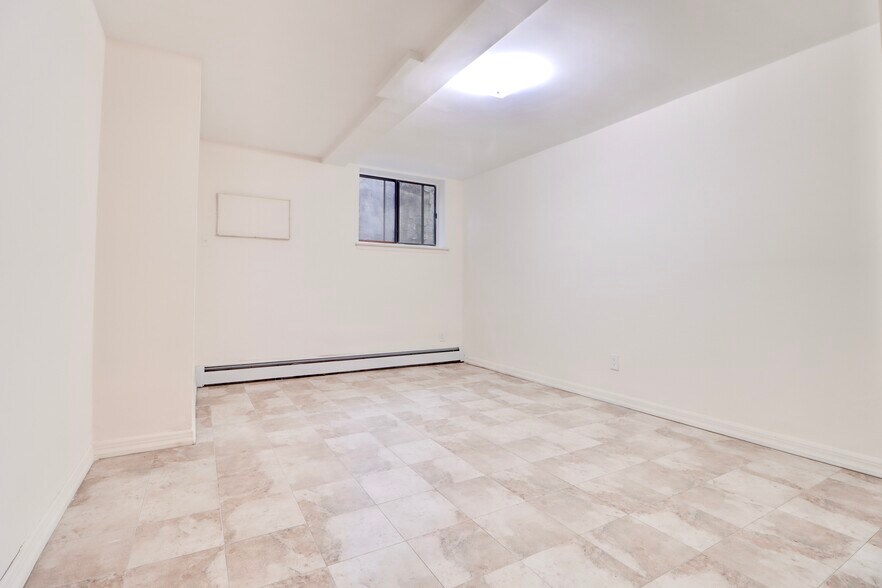 More Photos Of 5926 Bleecker St, Ridgewood Medical For Sale