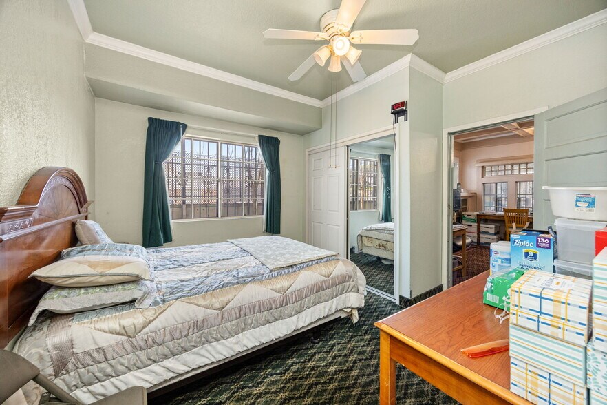 More Photos Of 451 E Vernon Ave, Los Angeles Hotel For Sale