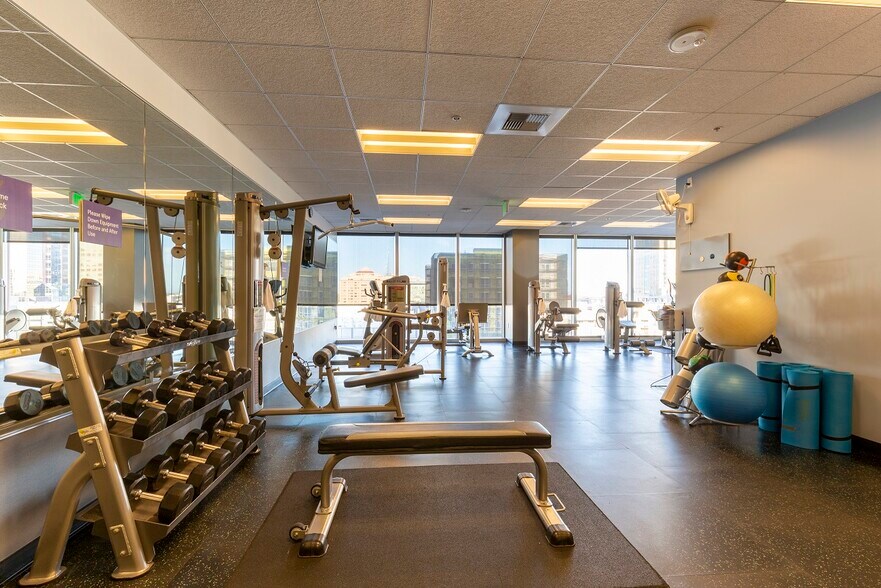 More Photos Of 621 Capitol Mall, Sacramento Office For Lease