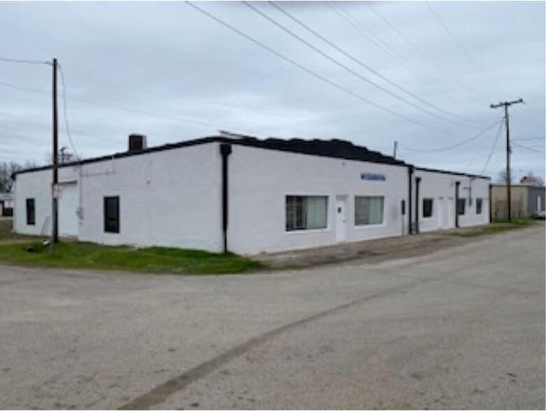 More Photos Of 115 Strickland Plz, Irving General Retail For Sale