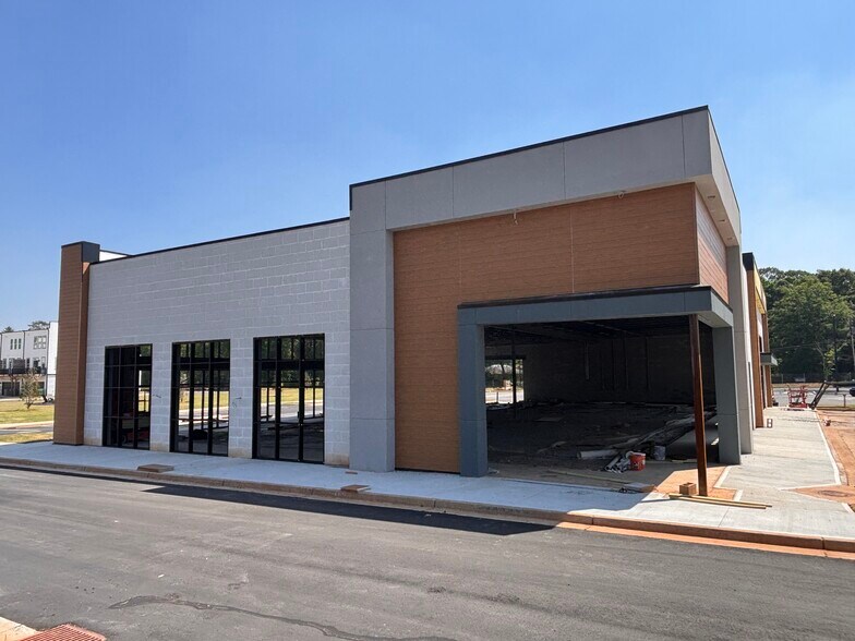More Photos Of 3770 Covington Hwy, Decatur Storefront For Lease