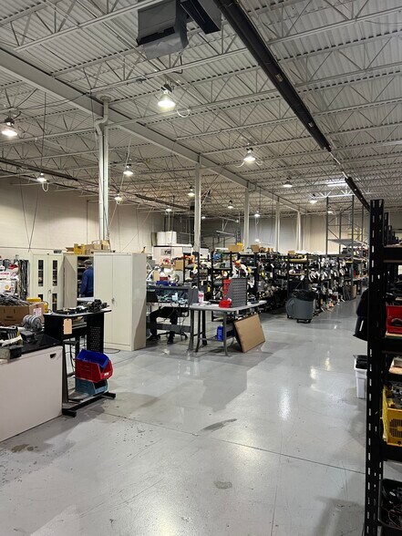 More Photos Of 44810 Vic Wertz Dr, Clinton Township Distribution For Lease