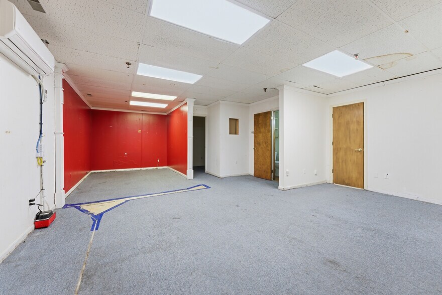 More Photos Of 45-65 Southwick Rd, Westfield General Retail For Lease