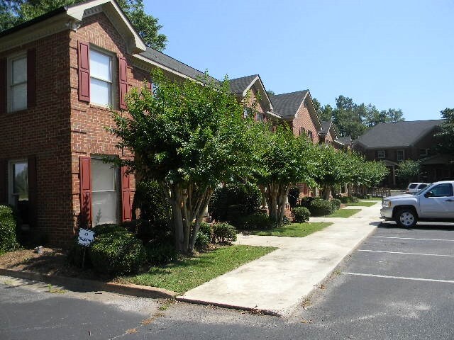 More Photos Of 2350 Prince Ave, Athens Office For Lease