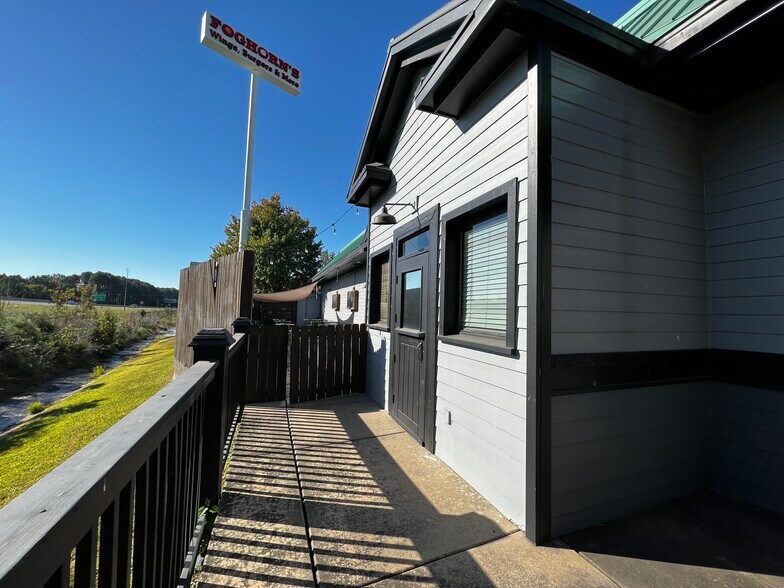 More Photos Of 2310 Sanders Rd, Conway Restaurant For Lease