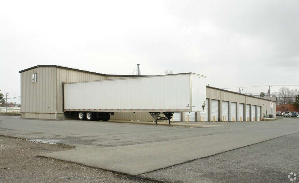 More Photos Of 311 Stanaford Rd, Beckley General Retail For Sale