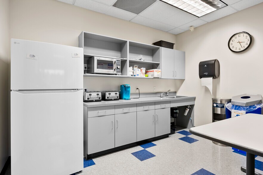 More Photos Of 725 Broadway, Albany Office For Lease