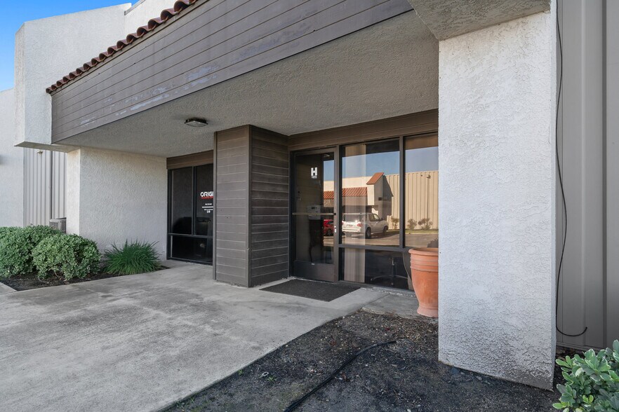 More Photos Of 2919 Union Rd, Paso Robles Flex For Lease