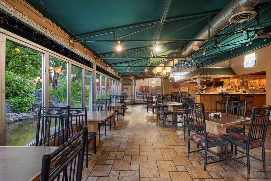 More Photos Of 8032 4th St NW, Albuquerque Restaurant For Sale