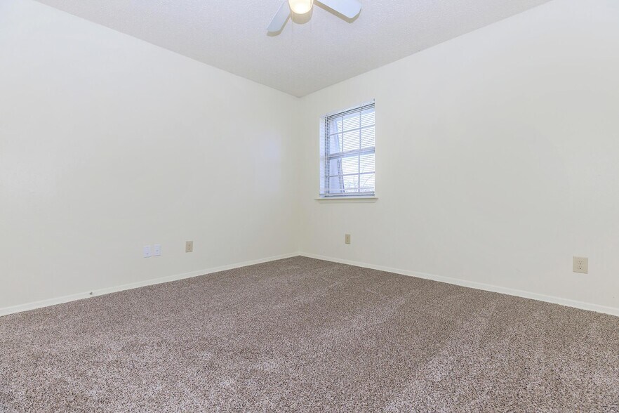 More Photos Of 255 Turner St, Roanoke Apartments For Sale
