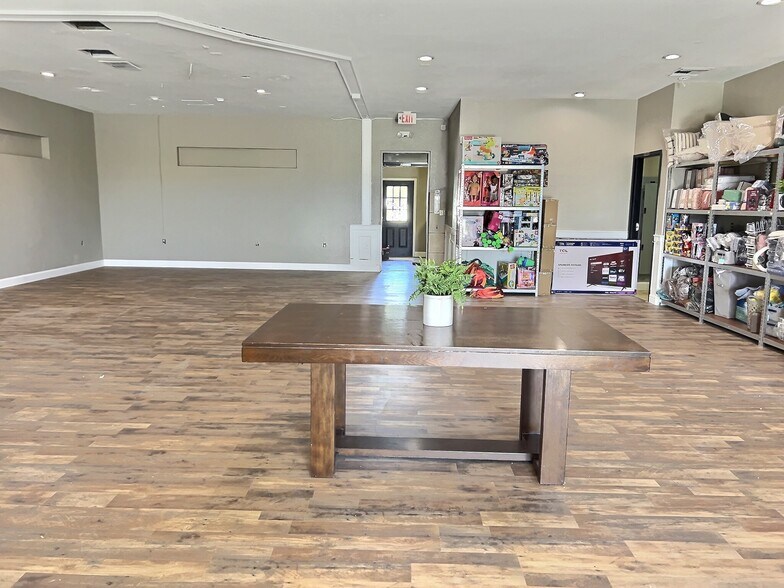 More Photos Of 650 N Highway 27, Minneola Restaurant For Sale