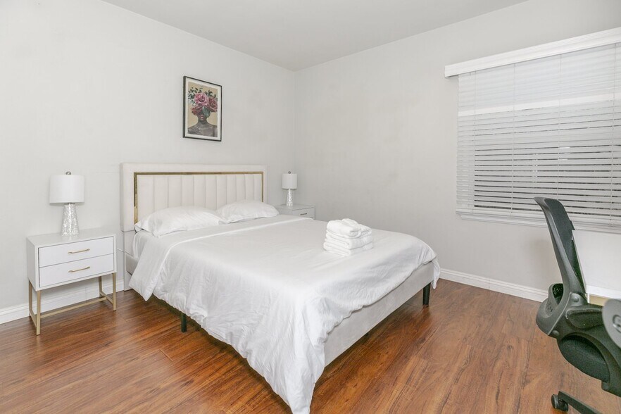 More Photos Of 22 N Electric Ave, Alhambra Apartments For Sale