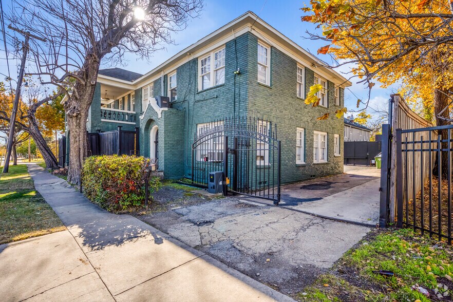 More Photos Of 4425 Swiss Ave, Dallas Apartments For Sale