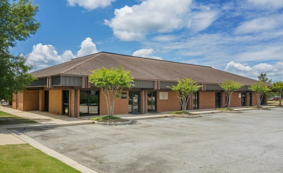 Primary Photo Of 5651 Whitesville Rd, Columbus Office For Sale