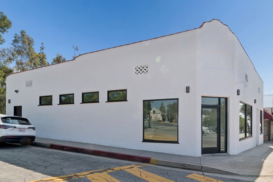 More Photos Of 1129 Foothill Blvd, La Cañada Flintridge Storefront For Lease