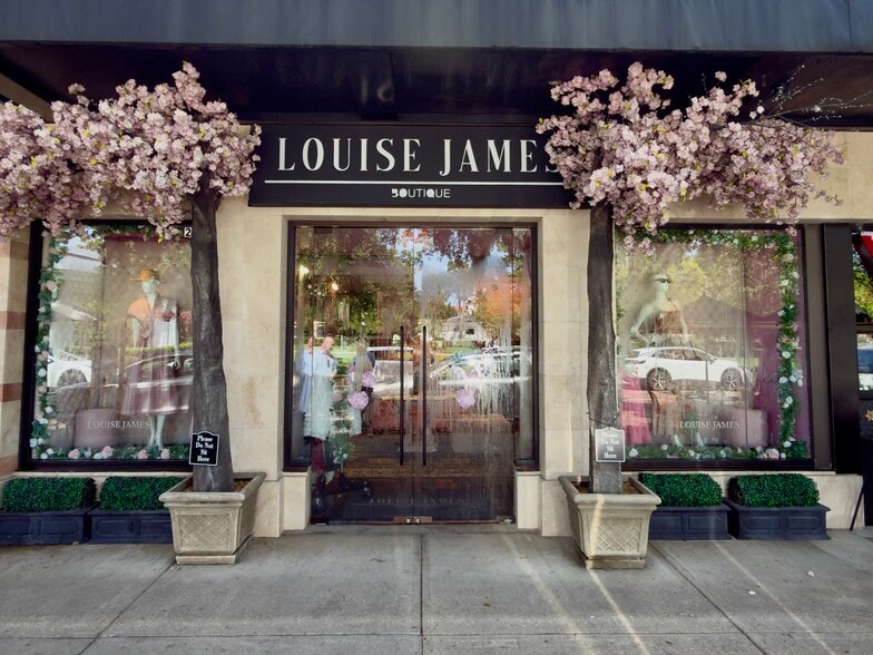 Primary Photo Of 200-218 N Park Ave, Winter Park, Winter Park Storefront For Lease