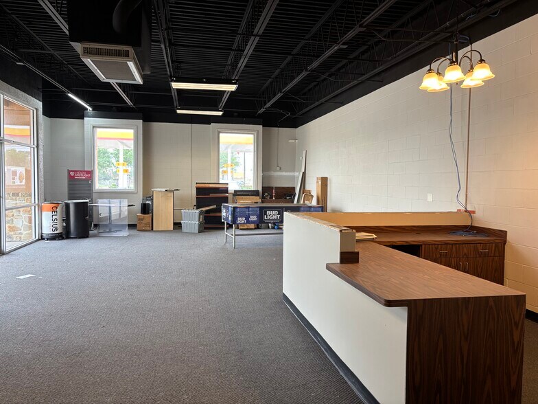 More Photos Of 6601 Broadway St, Pearland Storefront Retail Office For Lease