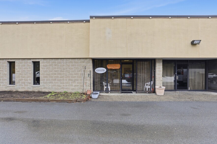 More Photos Of 678 Andover St, Lawrence Light Manufacturing For Lease